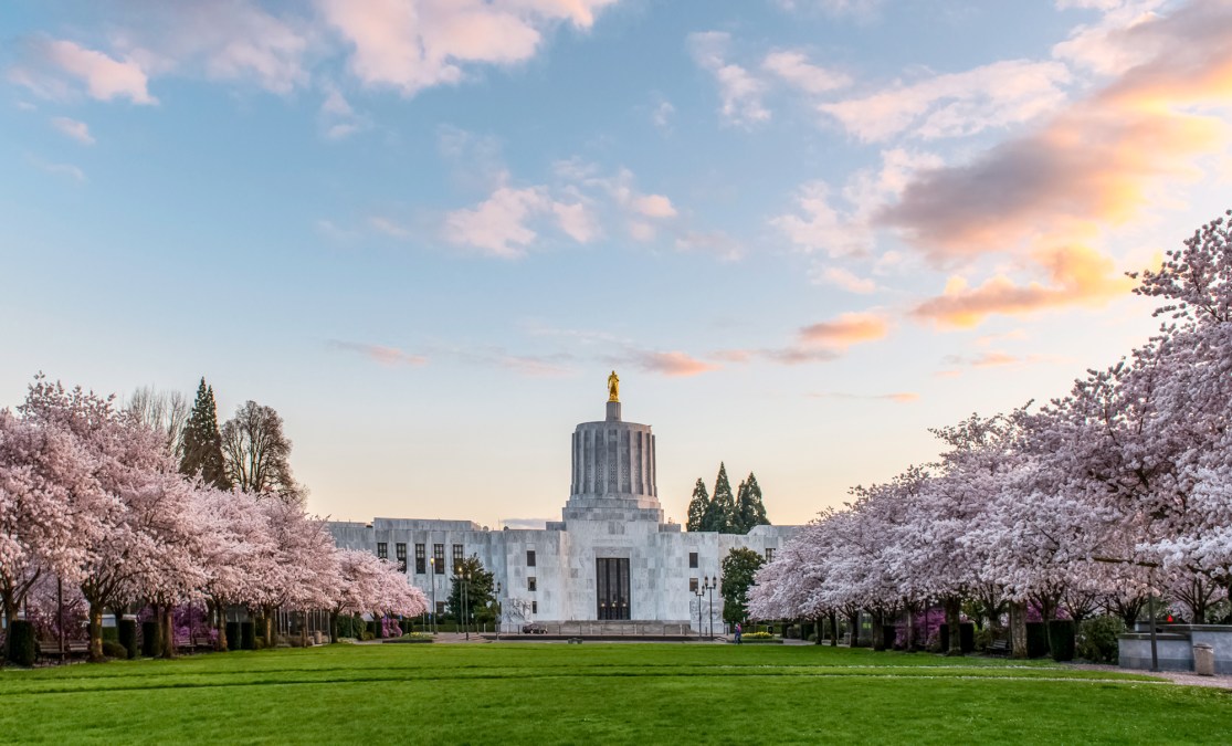 Oregon capitol building